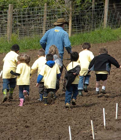 Spring Field Trips for School Kids - Plumper Pumpkins & Tree Farm